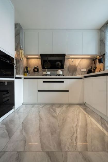 厨房瓷砖.jpg 厨房瓷砖.jpg