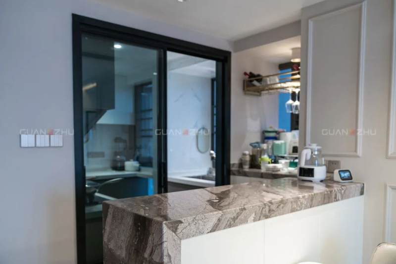 墙面瓷砖.jpg 墙面瓷砖.jpg